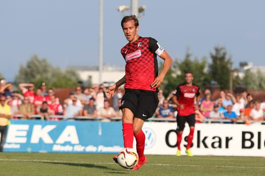 Julian Schuster (Freiburg) at the test match Friedrichshafen