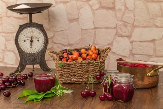 Cook cherry jam