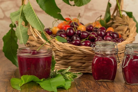 Cook cherry jam