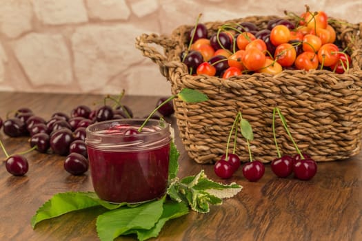 Cook cherry jam