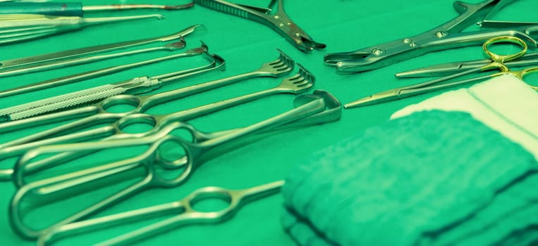 differend surgical instruments in the operating room