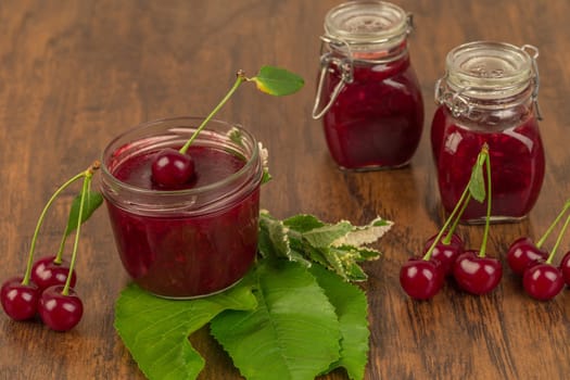 Cook cherry jam