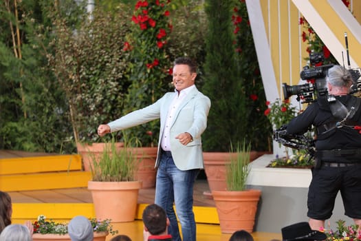 Stefan Mross (singer / presenter / entertainer) in the ARD TV show "Immer wieder sonntags""."