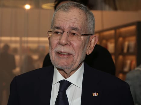 Bundespräsident der Republik Österreich Alexander Van der Bellen beim Besuch auf der Leipziger Buchmesse am 27.04.2023