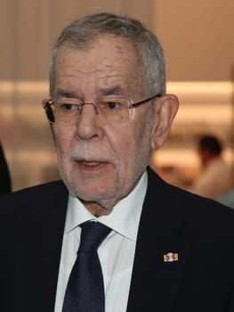 Bundespräsident der Republik Österreich Alexander Van der Bellen beim Besuch auf der Leipziger Buchmesse am 27.04.2023