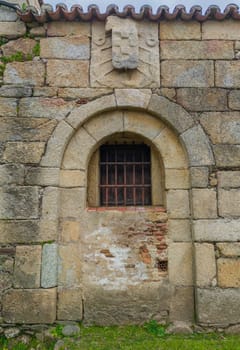 Sotofermoso Palace coat of arms detail. 16th century remains building. Abadia, Caceres, Spain