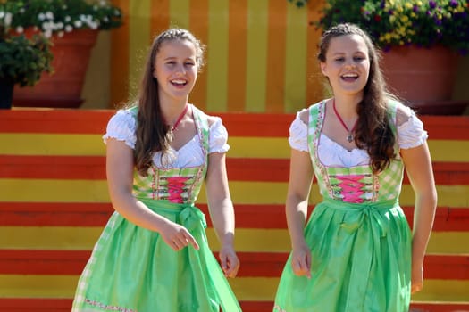 Selina and Loreen in the ARD TV show "Always Again on Sundays"". The entertainment show on Sunday morning in the Europapark Rust from 26.07.2015"