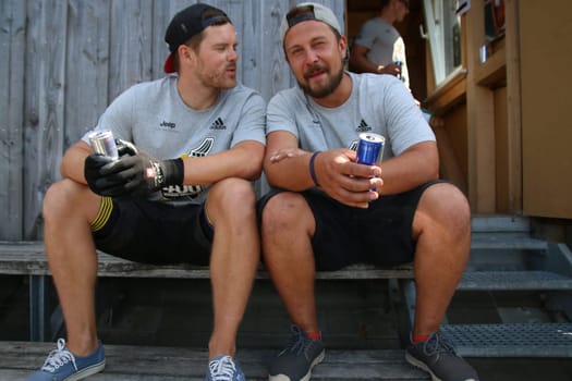 Chat after the competition at the Red Bull 400 - Germany premiere Titisee-Neustadt