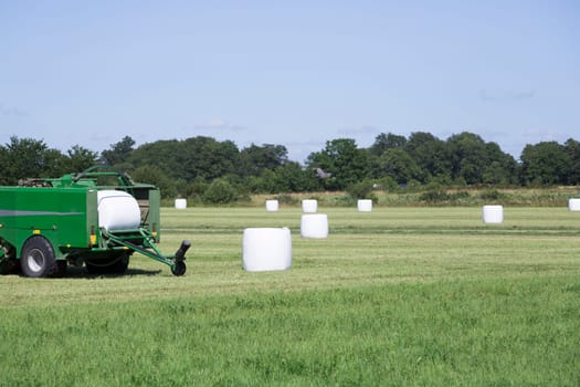 Silage Wrapping Equipment