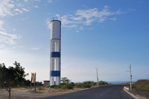 Water tower are lengthways expensive, the leader to ocean