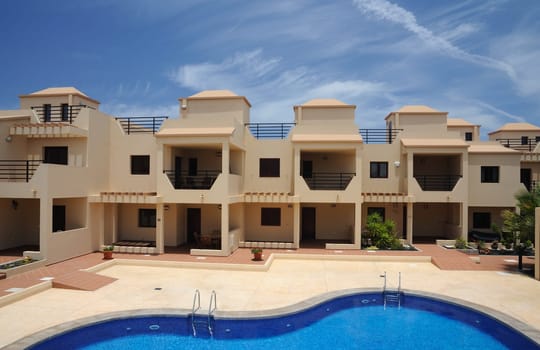 Vacation resort with swimming pool