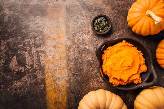 Organic Orange Pumpkin Puree. Baked butternut squash in bowl