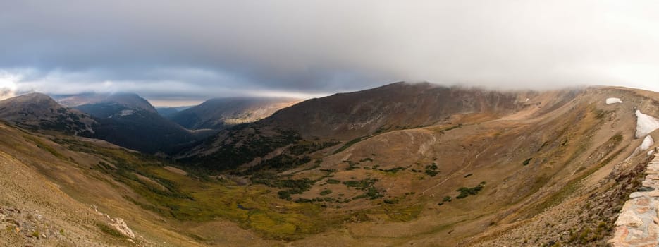 Great view up high in the mountains of Rocky Mountain NP, USA
