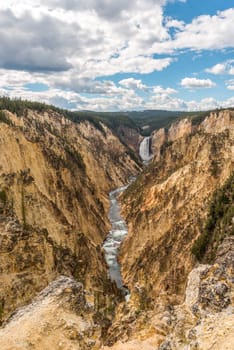 River flowing through the popular Grand Canyon of the Yellowstone, USA