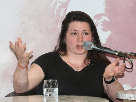 Autorenlesung mit Katja Hoyer aus ihrem Bestseller Diesseits der Mauer am 12.09.2023 in der Stadtbibliothek Magdeburg