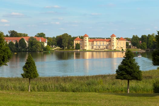 Das Reinsberger Schloss am Grienericksee.