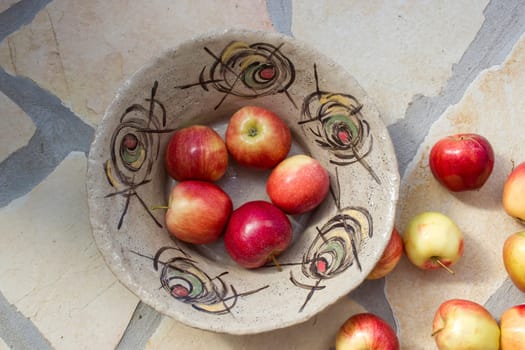 fresh apples in a bowl - close up