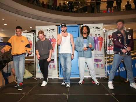 Schlager Boyband TEAM 5ÜNF  in Magdeburg  am 24.10.2023