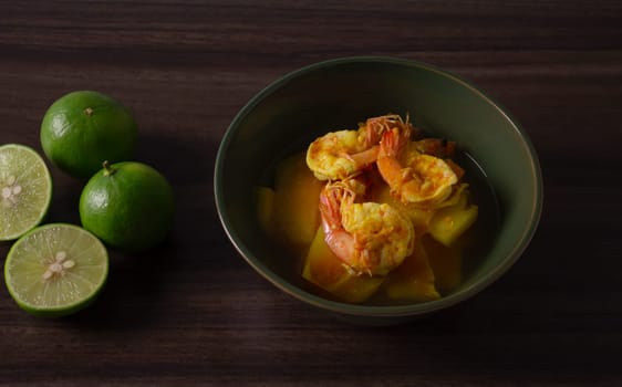 Papaya Shrimp Soup It is a traditional food of people in rural areas in the southern part of Thailand, People like to eat it and it is a delicious and healthy soup because the seasonings are made from herbs that are beneficial to the body.