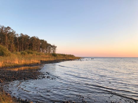lake shore, autumn landscape, calm water, silent silence