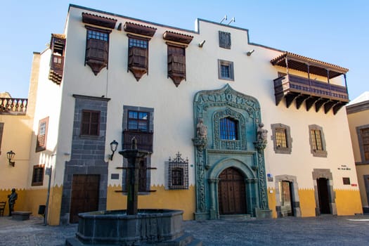 Columbus House (Casa de Colon) and water fountain,in the town of Las Palmas de Gran Canaria, Canary Islands, Spain