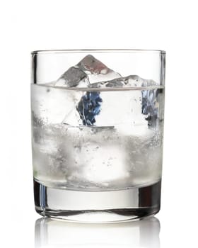 drink with ice and lemon in glass isolated on white background, AI generated