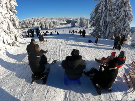Tobogganing on the Feldberg  Feldberg - Opening of the winter sports season 2023-24  In picture-perfect weather with blue skies,pure sunshine and over half a metre of snow,the ski season was opened on the 1,493-metre-high Feldberg (Breisgau-Hochschwarzwald district). Several hundred winter sports enthusiasts frolicked in the snow on skis and snowboards. Others took the opportunity for a first winter walk or a toboggan ride in a dreamlike snow-covered winter landscape on the Höchsten. But in the next few days the weather is expected to become more unstable again