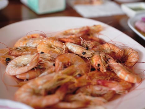 Thai SEAfood ,baked shrimp with salt , Daeng Seafood Restaurant (The real original shop for over 40 years)