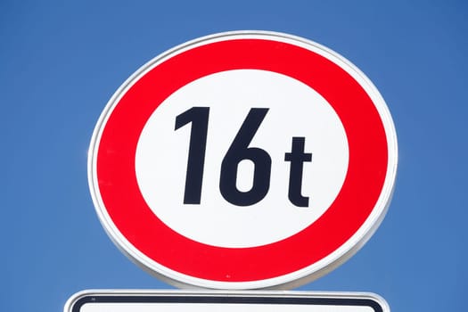 Traffic sign passage up to 16 tons, Germany, Europe