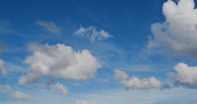 White cloud on sunny day