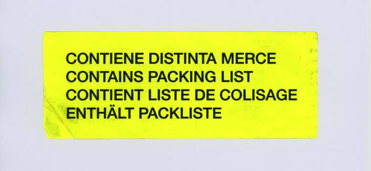 multilingual contains packing list label written in Italian English French and German