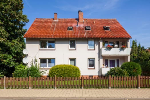 Modern residential building, Elsfleth, Wesermarsch, Lower Saxony, Germany