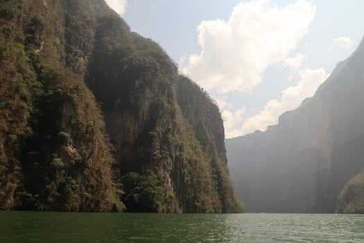 Beautiful scenery in the Sumidero Canyon/Canon del Sumidero, Chiapas, Mexico 2022