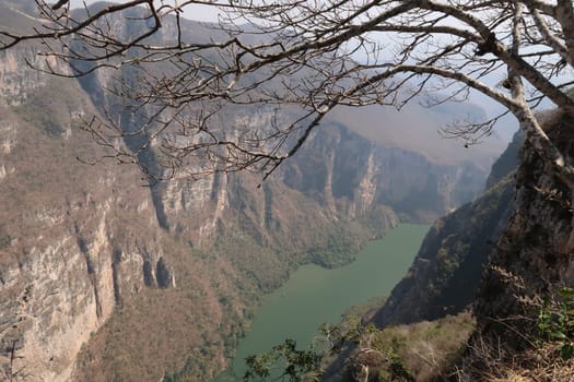 Spectacular view from the view point/mirador La Coyota at the Sumidero Canyon/Canon del Sumidero, Chiapas, Mexico 2022