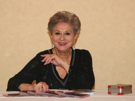 Schlagersängerin Dagmar Frederic beim einem Auftritt am 06.01.2024 in Magdeburg