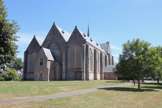 the large or St. Nicholas Church is a late Gothic Evangelical Unified parish church in Brouwershaven in the Dutch province of Zeeland