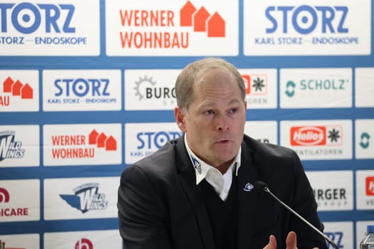 Head coach Steve Walker (SERC Wild Wings) at the press conference,PK after the game of the DEL 23-24,37. Sptg.: Schwenninger Wild Wings vs Düsseldorfer EG (DEG)