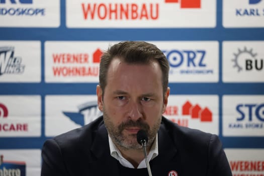 Coach Thomas Dolak (Düsseldorfer EG / DEG) at the press conference,PK after the match of the DEL 23-24,37. Sptg.: Schwenninger Wild Wings vs Düsseldorfer EG (DEG)