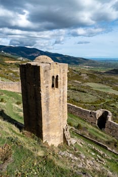 Loarre Castle: The best preserved castle in Europe Loarre Castle stands out from other destinations because its structure stands on the plains of the Hoya de Huesca region.