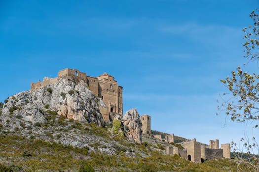 Loarre Castle: The best preserved castle in Europe Loarre Castle stands out from other destinations because its structure stands on the plains of the Hoya de Huesca region.