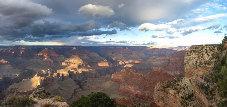 The Grand Canyon. Views of the canyon, the landscape and nature.