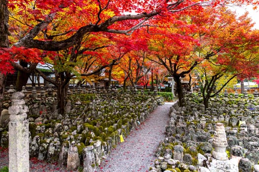 garden and tombs of the Adashino Nenbutsuji temple in Kyoto