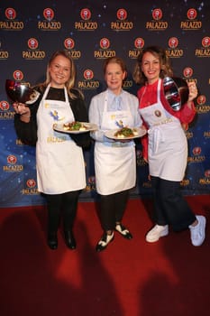 Nova Meierhenrich,Ina Menzer, Cornelia Poletto,Charity evening at the air port of the Altona Children's Hospital at Cornelia Poletto's Palazzo at the Horner Rennbahn,Hamburg,31.01.2024