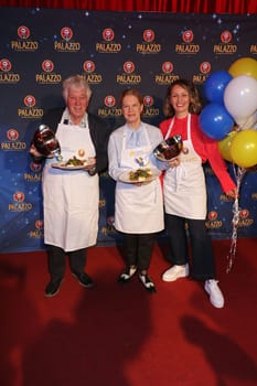 Rolf Zuckowski,Ina Menzer, Cornelia Poletto,Charity evening at the air port of the Altona Children's Hospital at Cornelia Poletto's Palazzo at the Horner Rennbahn,Hamburg,31.01.2024