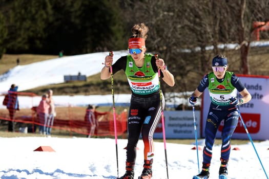 Nathalie Armbruster (SZ Kniebis) in duel with Lena Brocard (France / France) at the FIS World Cup Nordic Combined Schonach 2024