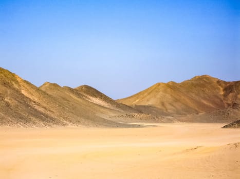 Egyptian desert the beginning of the desert sugar in Egypt