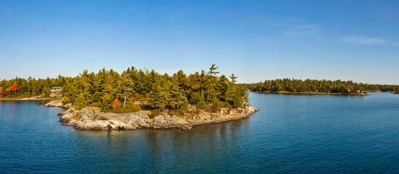 Autumn on the shore of Lake Huron, a beautiful autumn landscape.