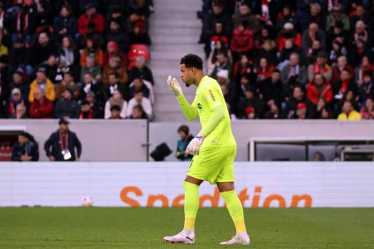 Goalkeeper Noah Atubolu (SC Freiburg) at the match of the 1st FBL: 23-24: 22.  DFL REGULATIONS PROHIBIT ANY USE OF PHOTOGRAPHS AS IMAGE SEQUENCES AND/OR QUASI-VIDEONann  Photo: Joachim Hahne/johapress