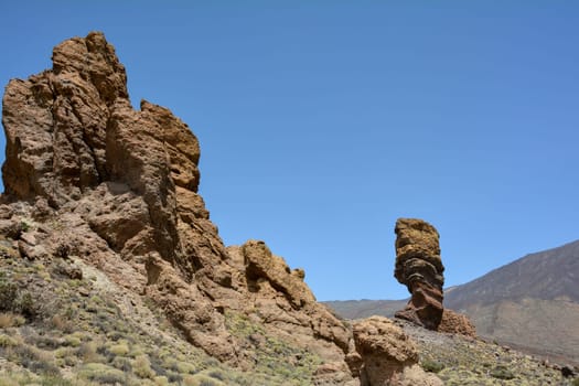 The bizarrely shaped Roque Cinchado rock of volcanic rock in Teide National Park on the Canary Island of Tenerife, Spain