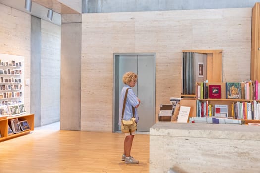 Fort Worth, Texas - November 5, 2023: people visit the museum shop at Kimbell Art Museum. It is located in the cultural district and host European Old Masters and traveling art exhibitions in Ft Worth, Texas, USA
